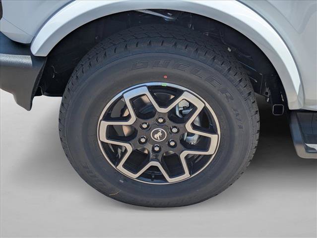 New 2026 Ford Bronco Outer Banks AWD/4WD image 10