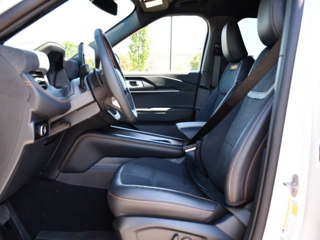 Used 2026 Ford Explorer Tremor w/ Tremor Convenience Package AWD/4WD image 14