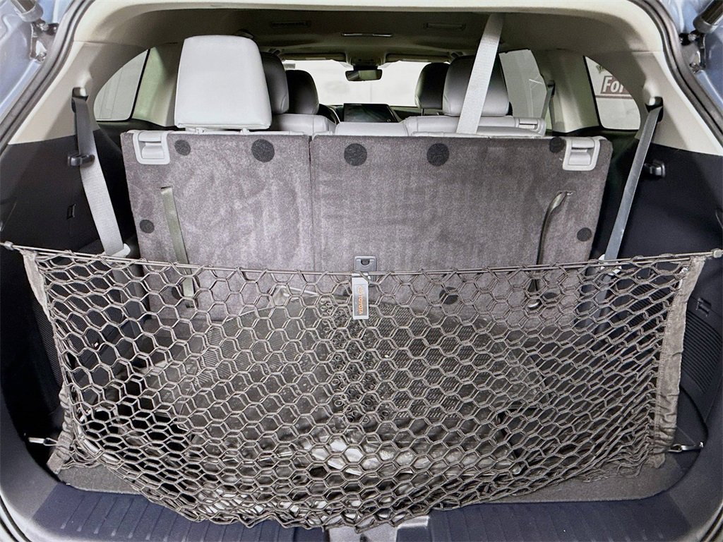 Used 2023 Toyota Highlander Limited image 28