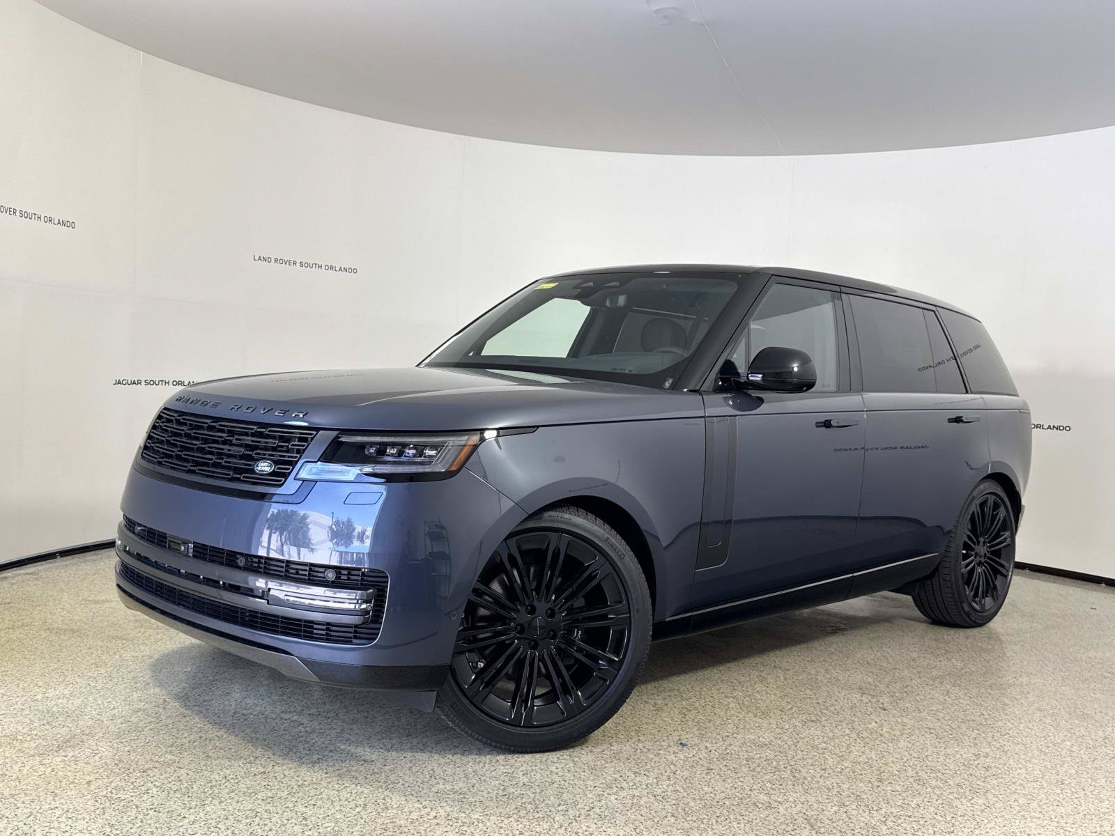 New 2026 Land Rover Range Rover Long Wheelbase SE AWD/4WD image 1
