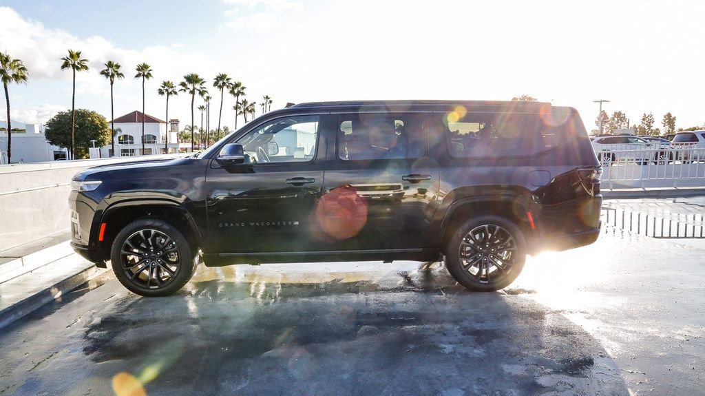 New 2026 Jeep Grand Wagoneer L Summit w/ Premium Group III AWD/4WD image 14