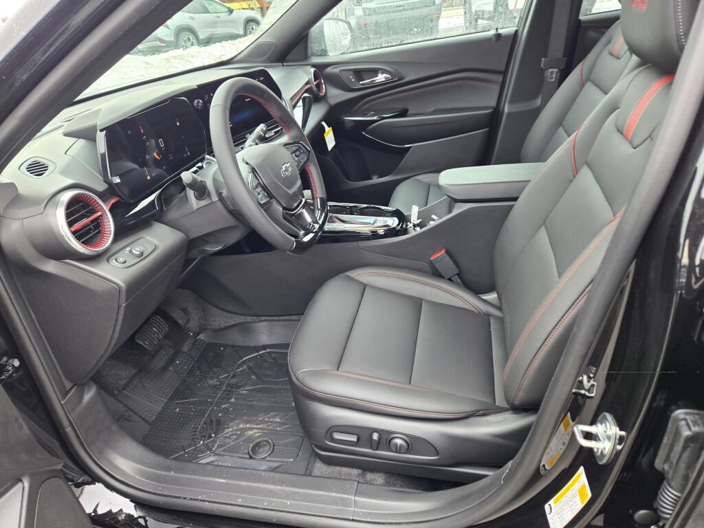 New 2026 Chevrolet Trax RS w/ Driver Confidence Package image 15