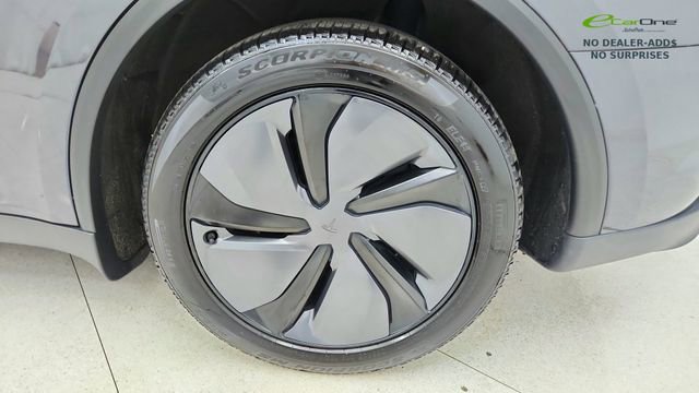 Used 2026 Tesla Model Y 2WD image 58