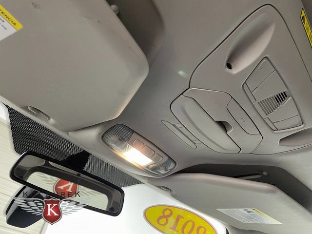 Used 2018 Ford Transit Connect XLT FWD image 19