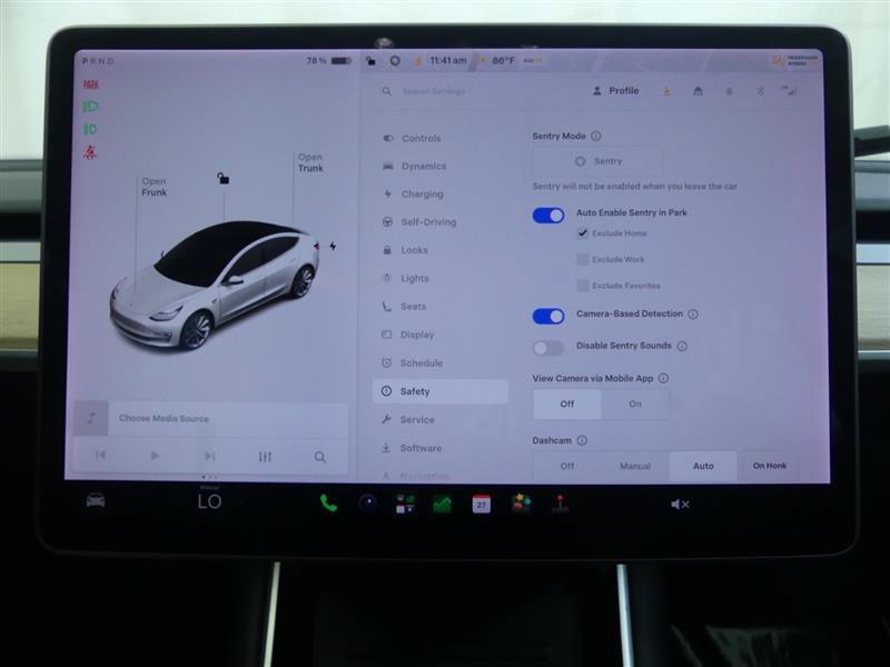 Used 2018 Tesla Model 3 Long Range RWD image 15