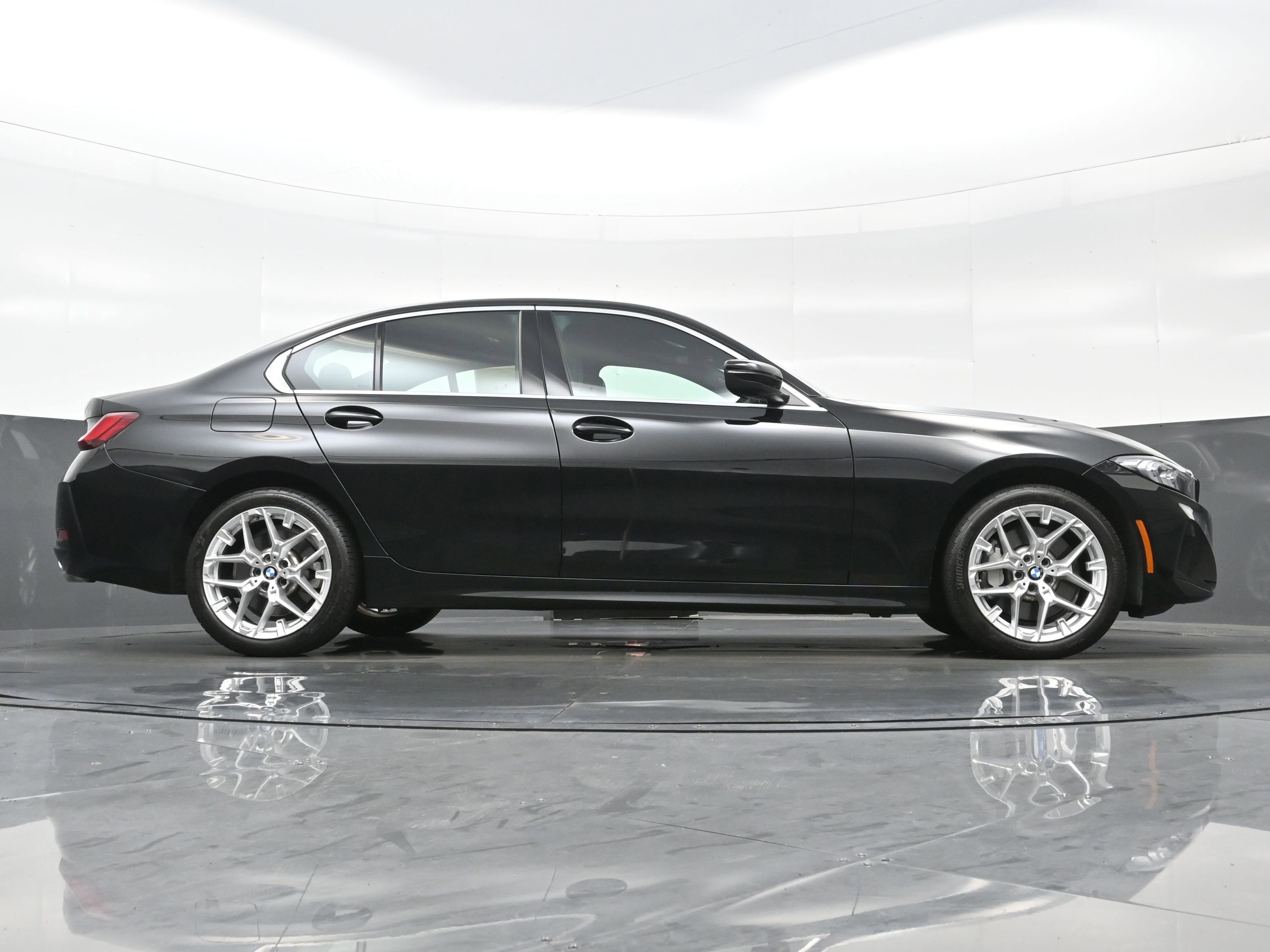 Used 2025 BMW 330i xDrive Sedan image 27