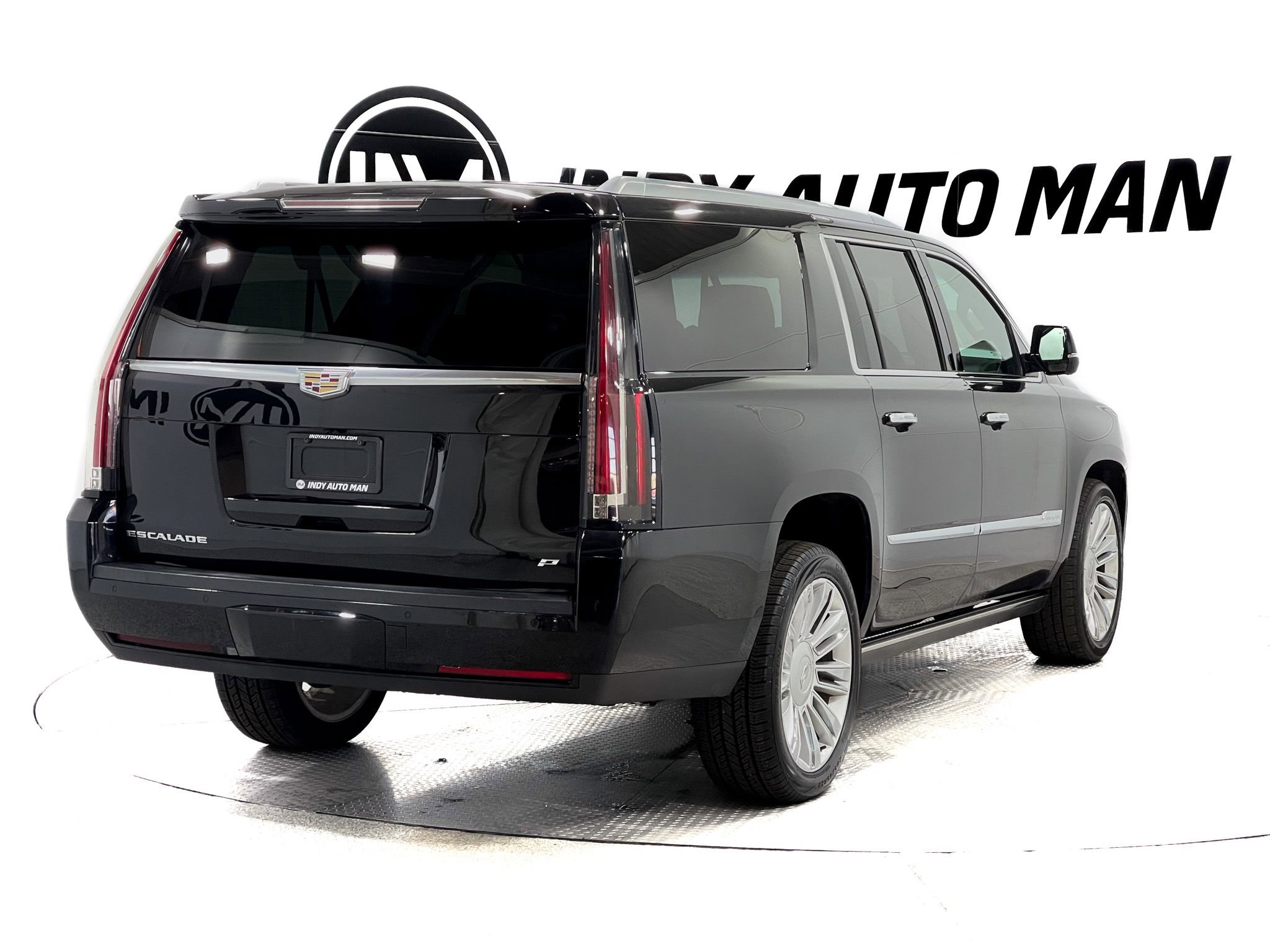 Used 2015 Cadillac Escalade ESV Platinum image 4