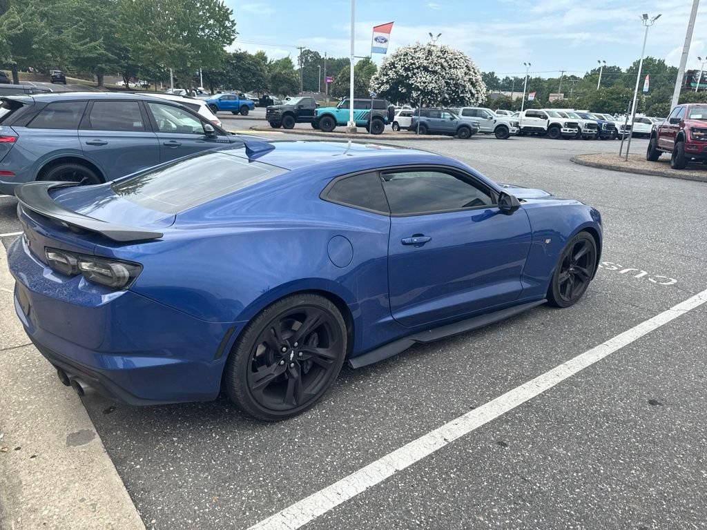 Used 2019 Chevrolet Camaro SS w/ Black Appearance Package RWD image 8