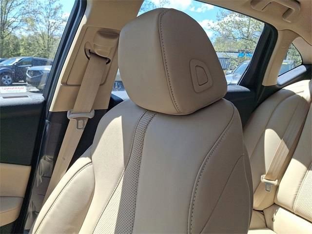 Used 2025 Acura TLX w/ Technology Package image 19