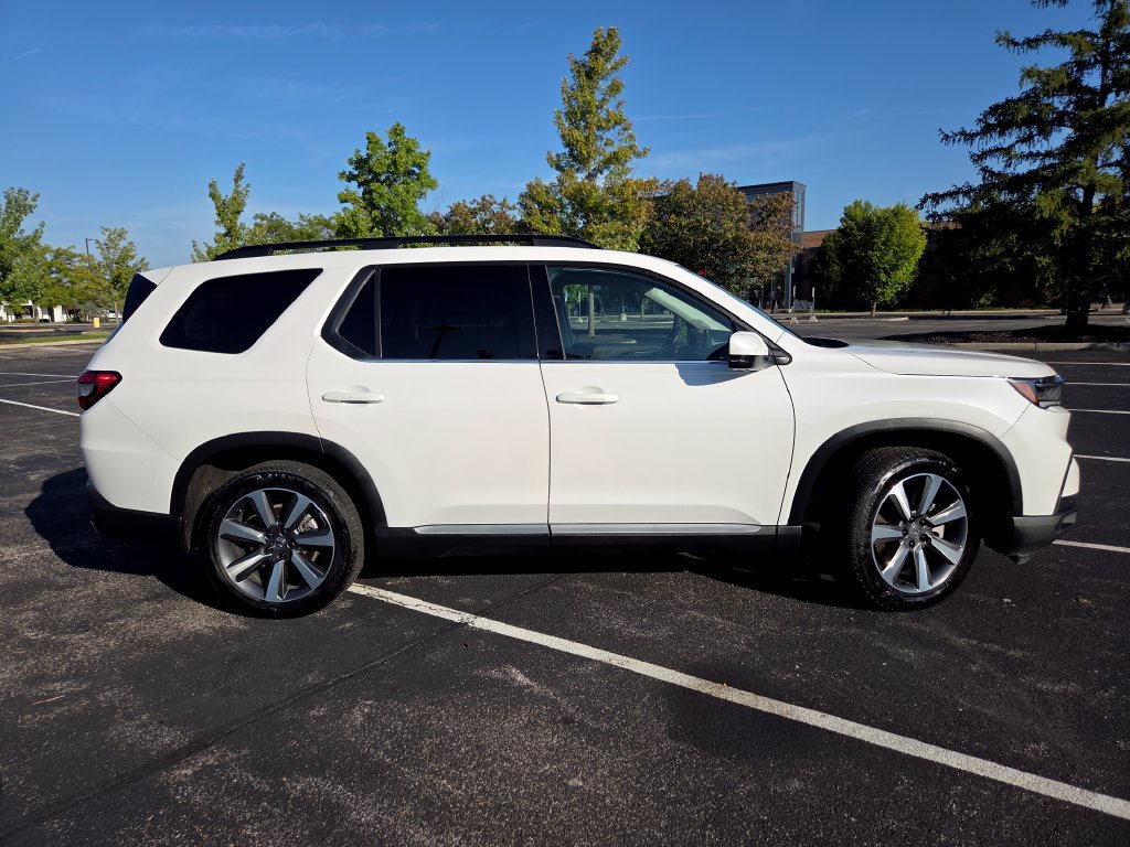 Certified 2025 Honda Pilot Elite image 31