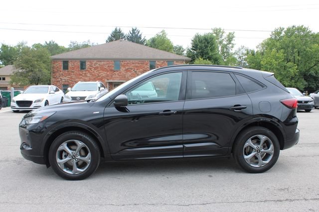 Used 2024 Ford Escape ST-Line w/ Tech Pack #1 AWD/4WD image 5