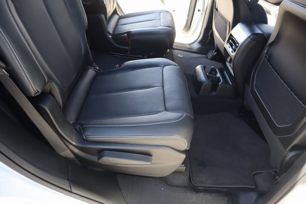 New 2025 Jeep Grand Cherokee L Overland w/ Luxury Tech Group IV image 16