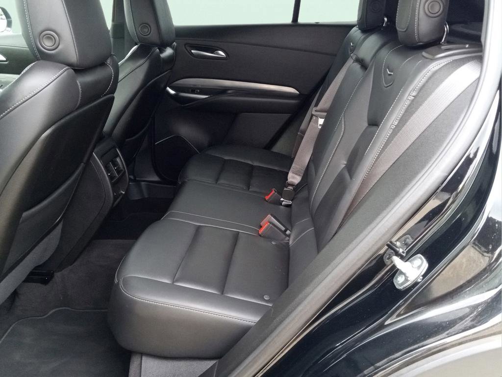 Used 2025 Cadillac XT4 Premium Luxury AWD/4WD image 19
