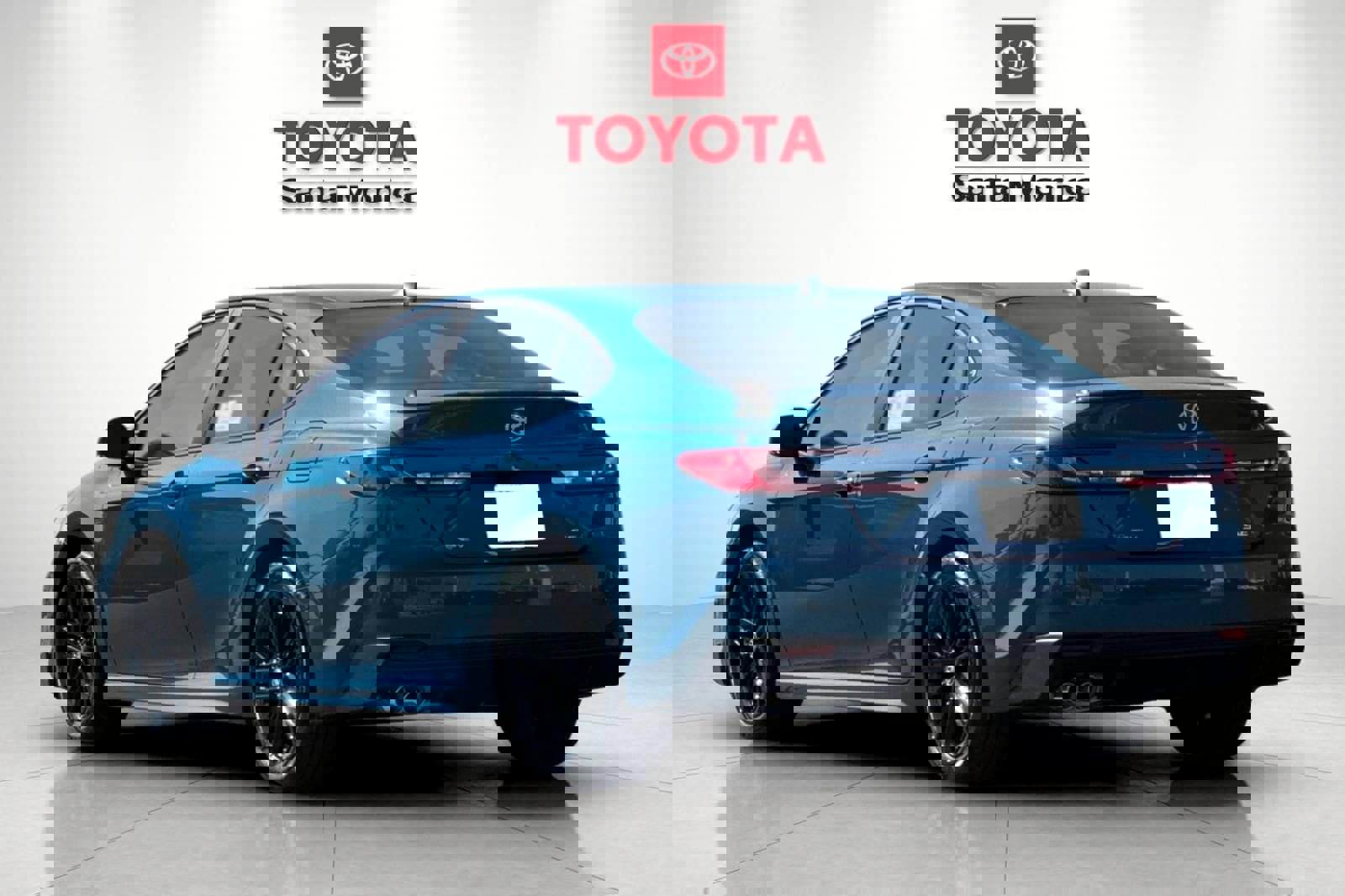 New 2026 Toyota Camry SE FWD image 5