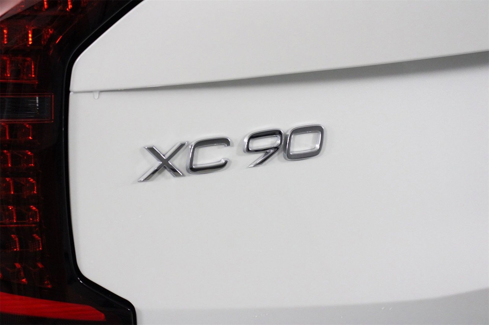 New 2026 Volvo XC90 T8 Plus image 16