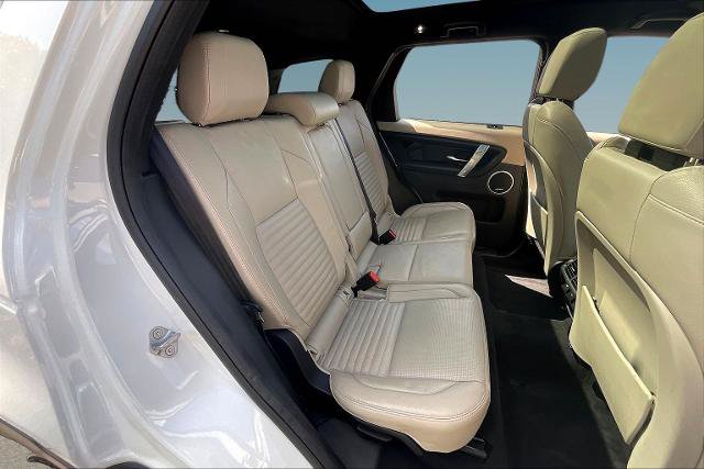 Used 2020 Land Rover Discovery Sport SE AWD/4WD image 24