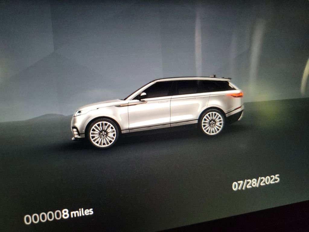 New 2026 Land Rover Range Rover Velar Dynamic SE image 18