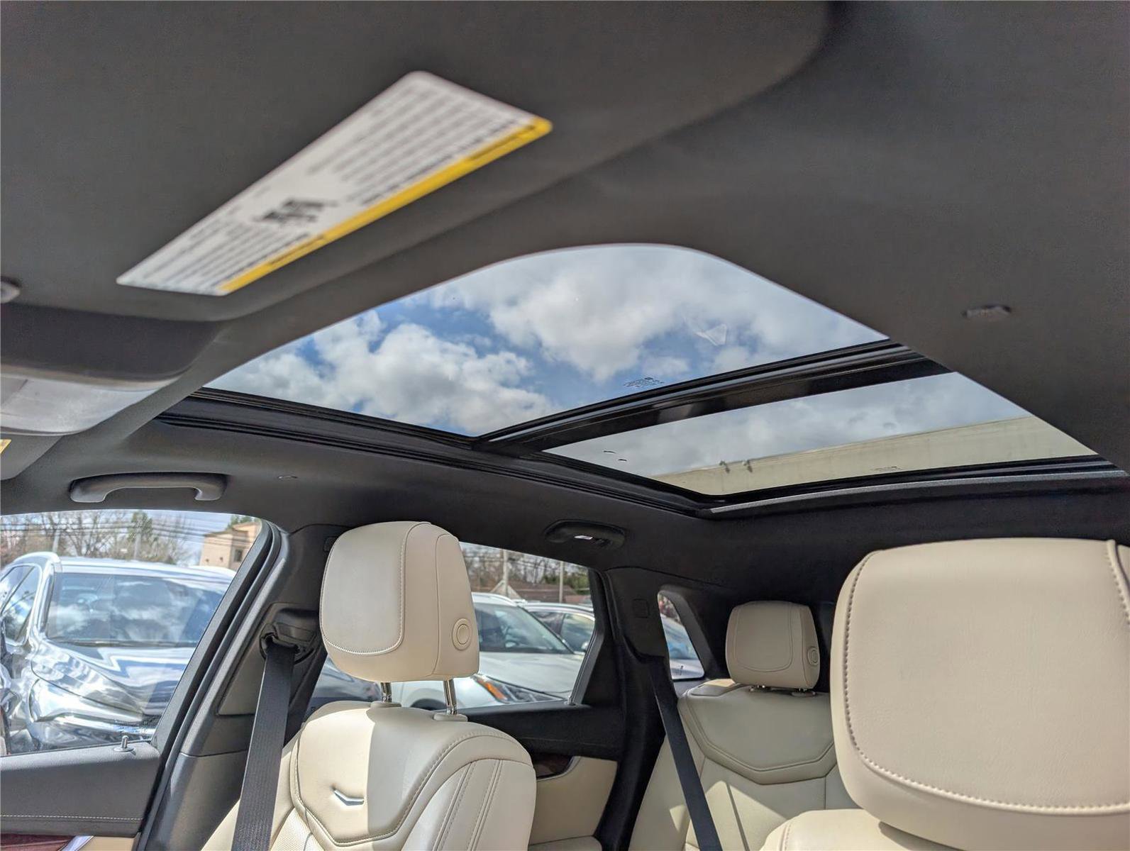 Used 2019 Cadillac XT5 Luxury image 30