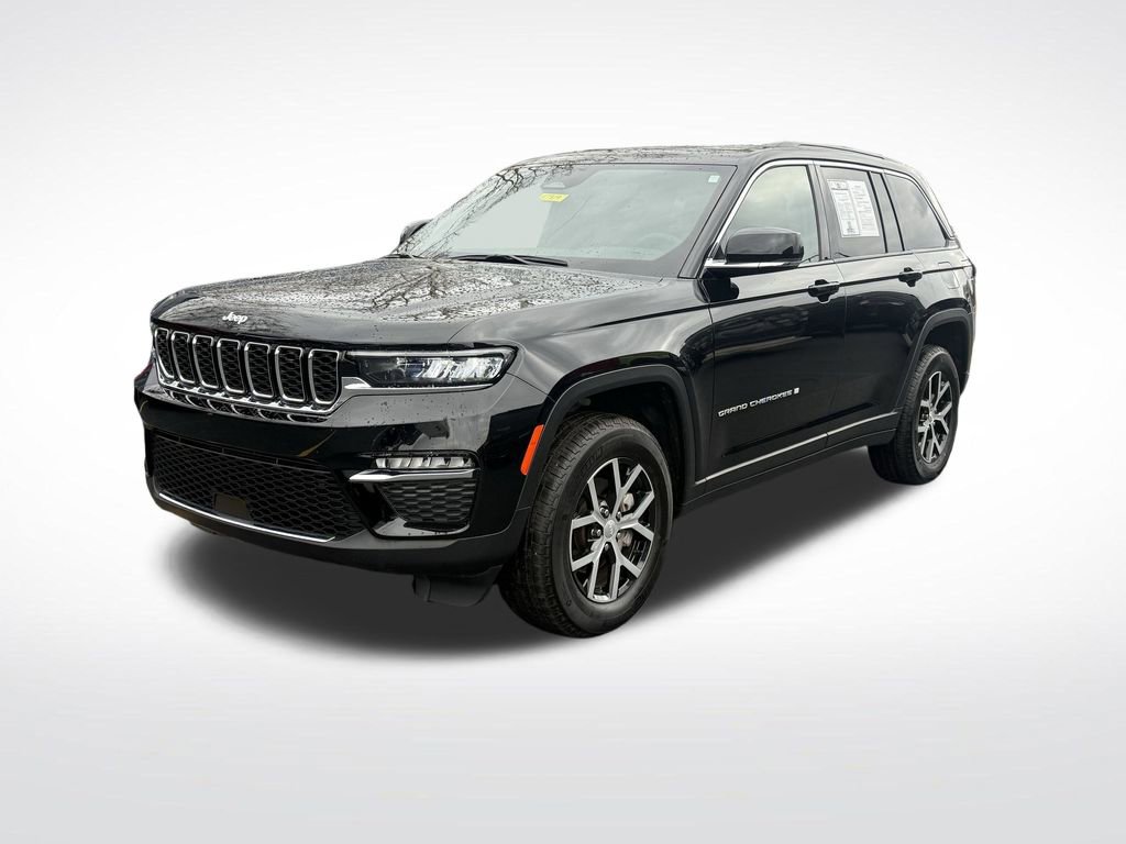 Used 2024 Jeep Grand Cherokee Limited w/ Trailer Tow Package image 4