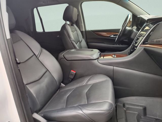 Used 2019 Cadillac Escalade Premium Luxury RWD image 27