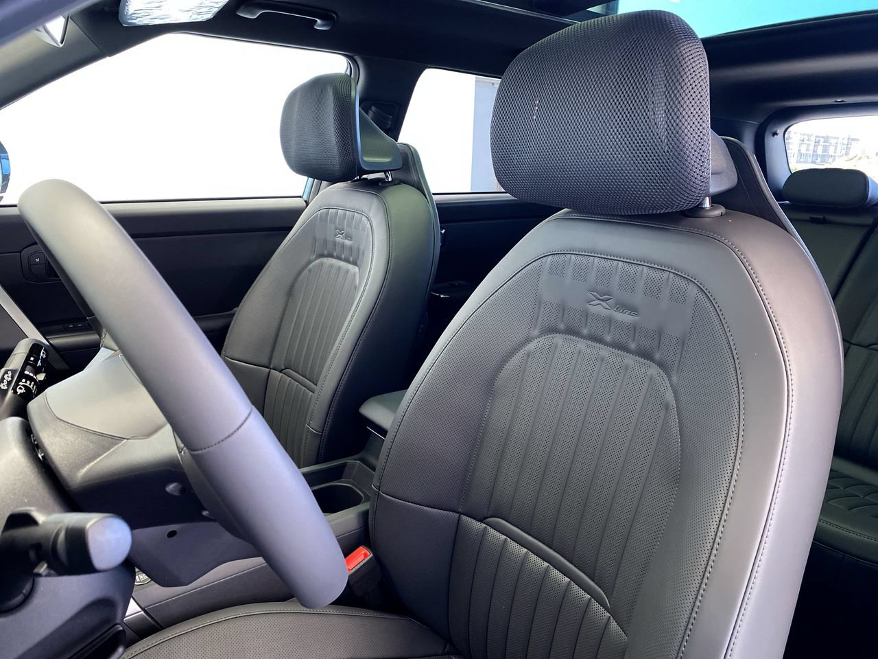 New 2027 Kia Seltos X-Line S w/ X-Line S Premium Package AWD/4WD image 20