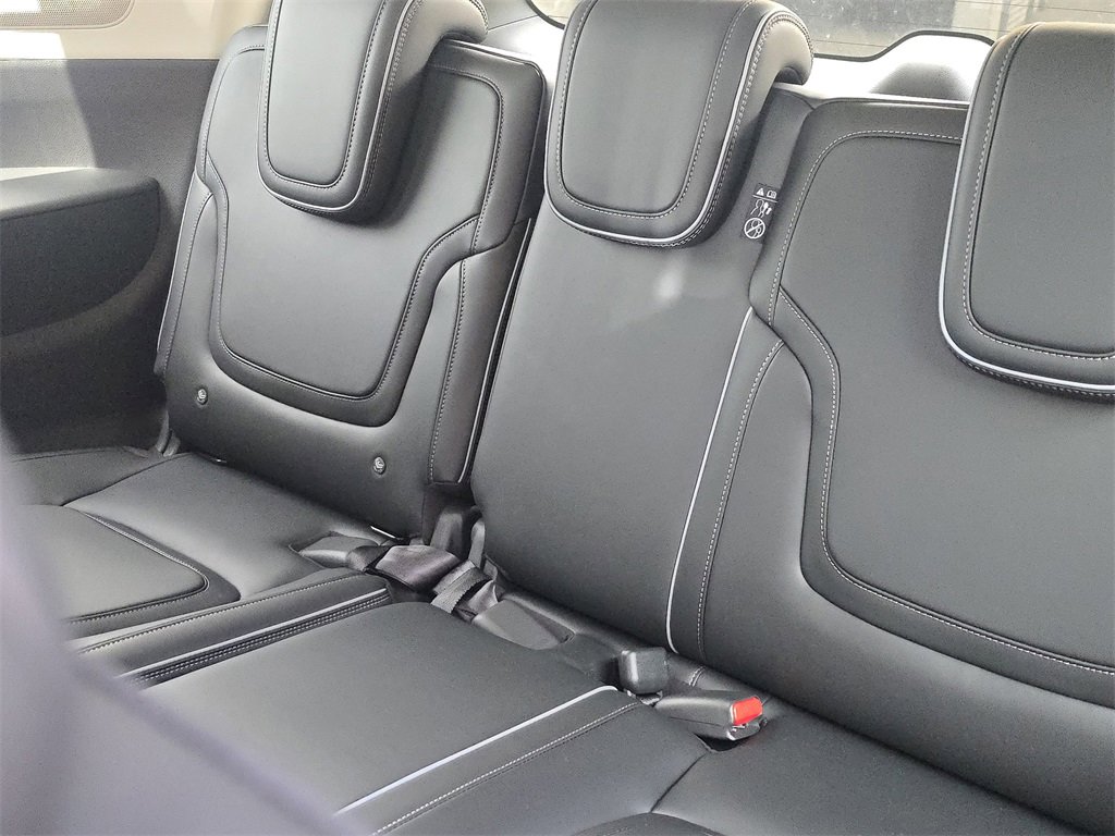 New 2026 INFINITI QX80 Luxe w/ Cargo Package image 10