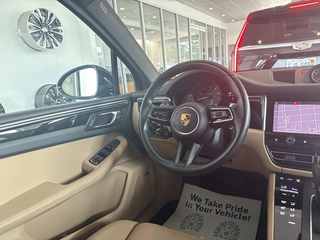 Used 2022 Porsche Macan AWD/4WD image 65