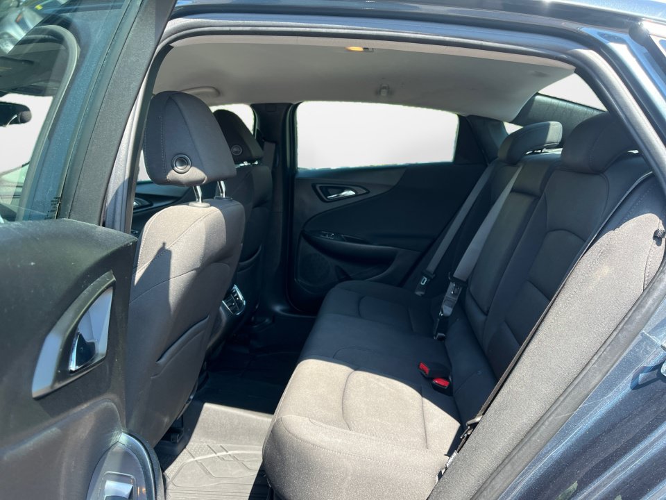 Used 2020 Chevrolet Malibu LT FWD image 15