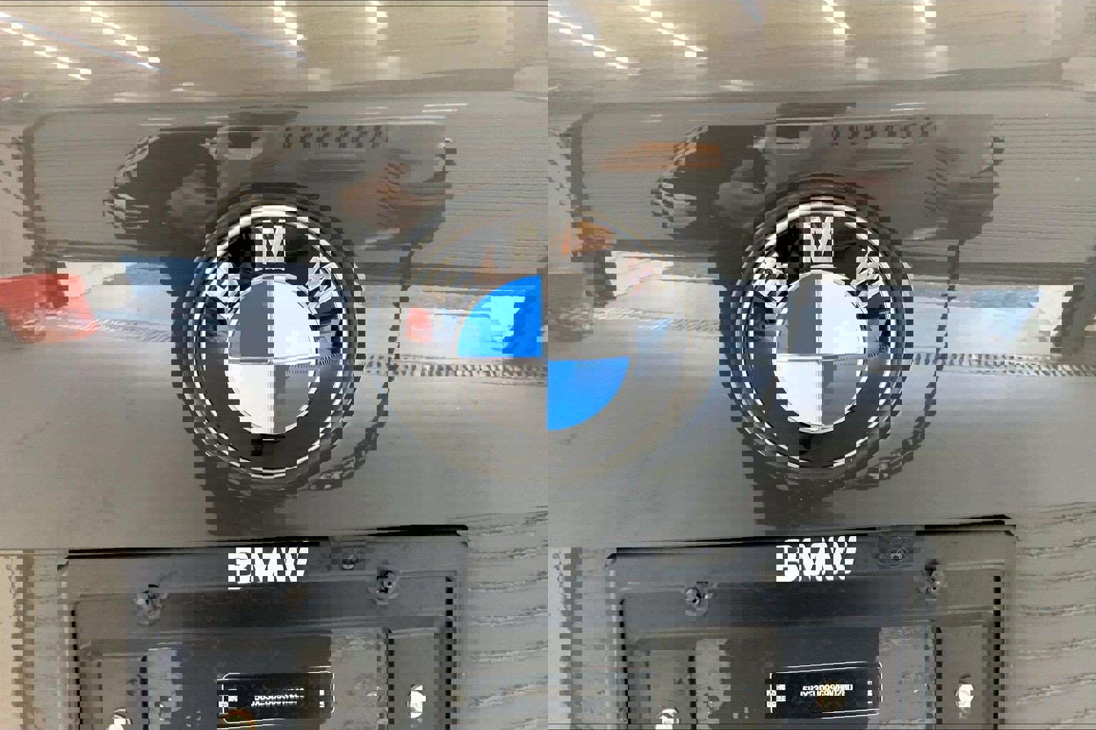 Used 2025 BMW X5 M60i w/ Executive Package image 26