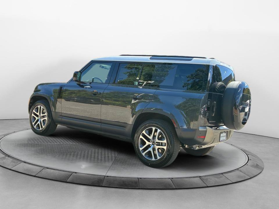 New 2026 Land Rover Defender 110 S AWD/4WD image 5