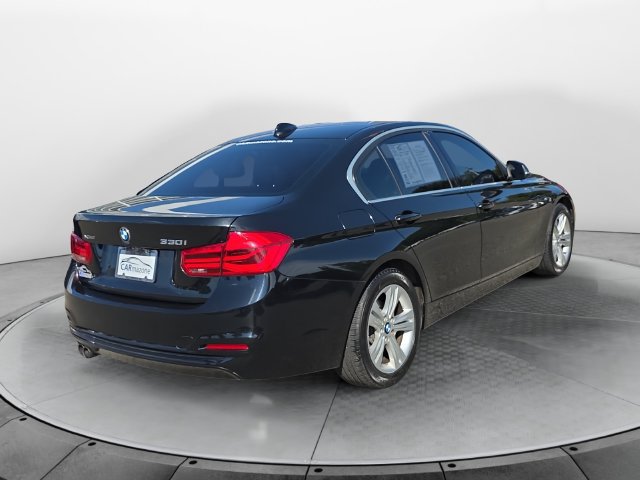 Used 2018 BMW 330i xDrive Sedan AWD/4WD image 5