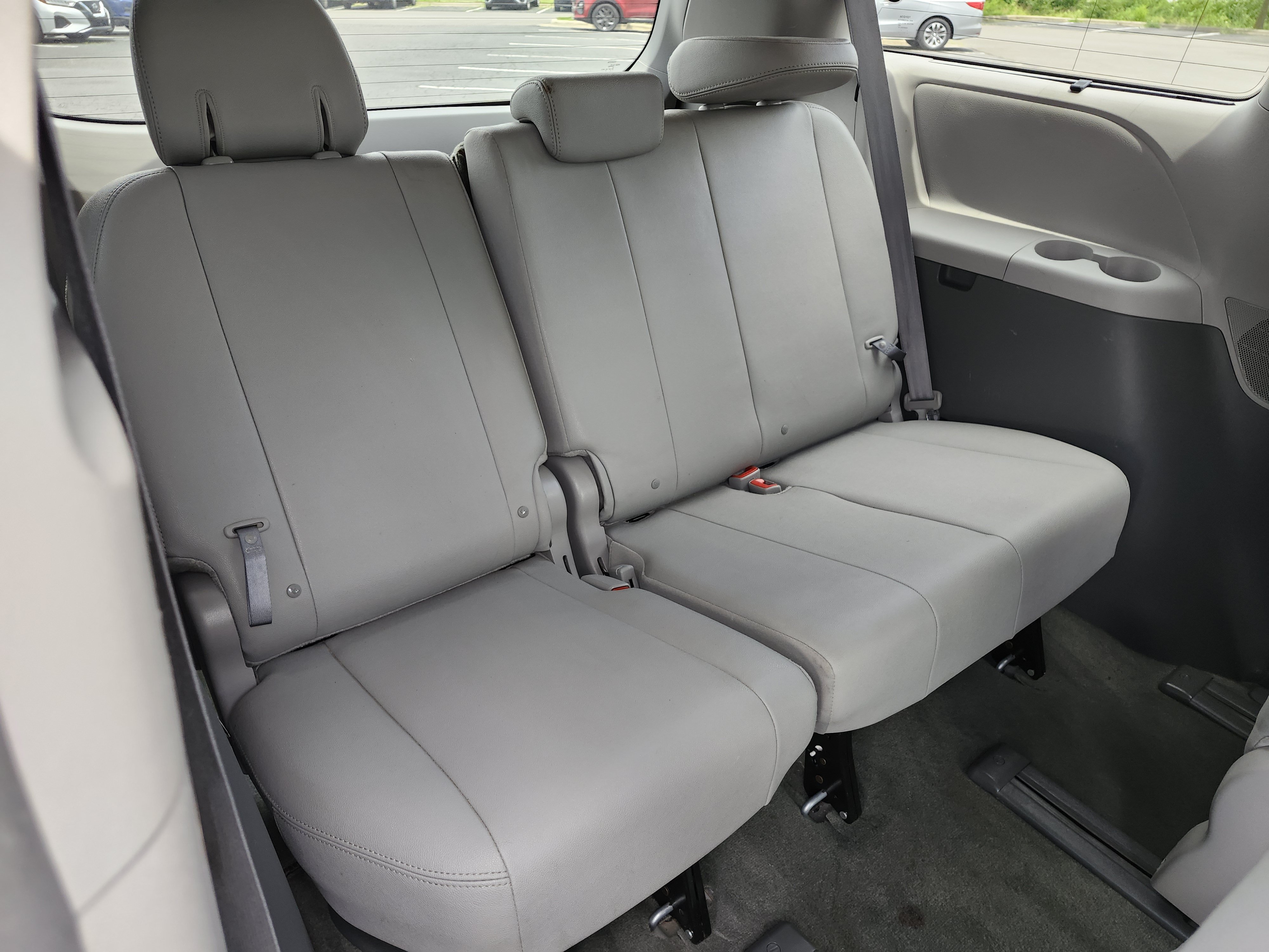 Used 2015 Toyota Sienna XLE Premium AWD/4WD image 20