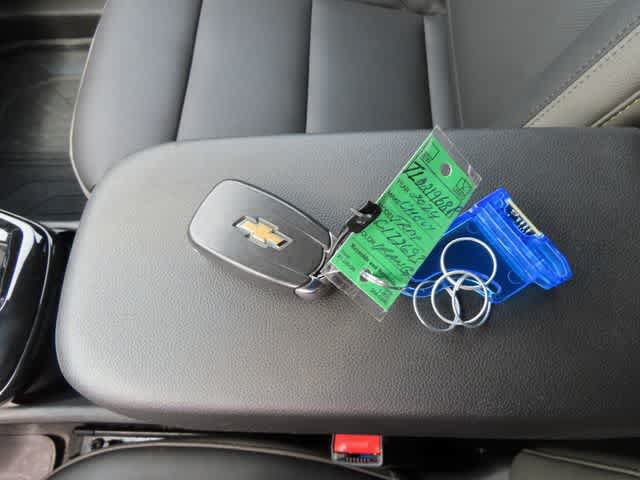 Used 2024 Chevrolet Trax ACTIV w/ Sunroof Package FWD image 26