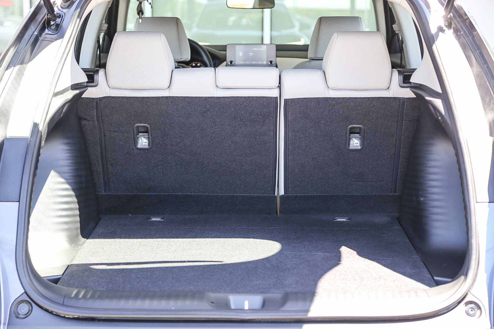 Certified 2025 Honda HR-V LX image 29