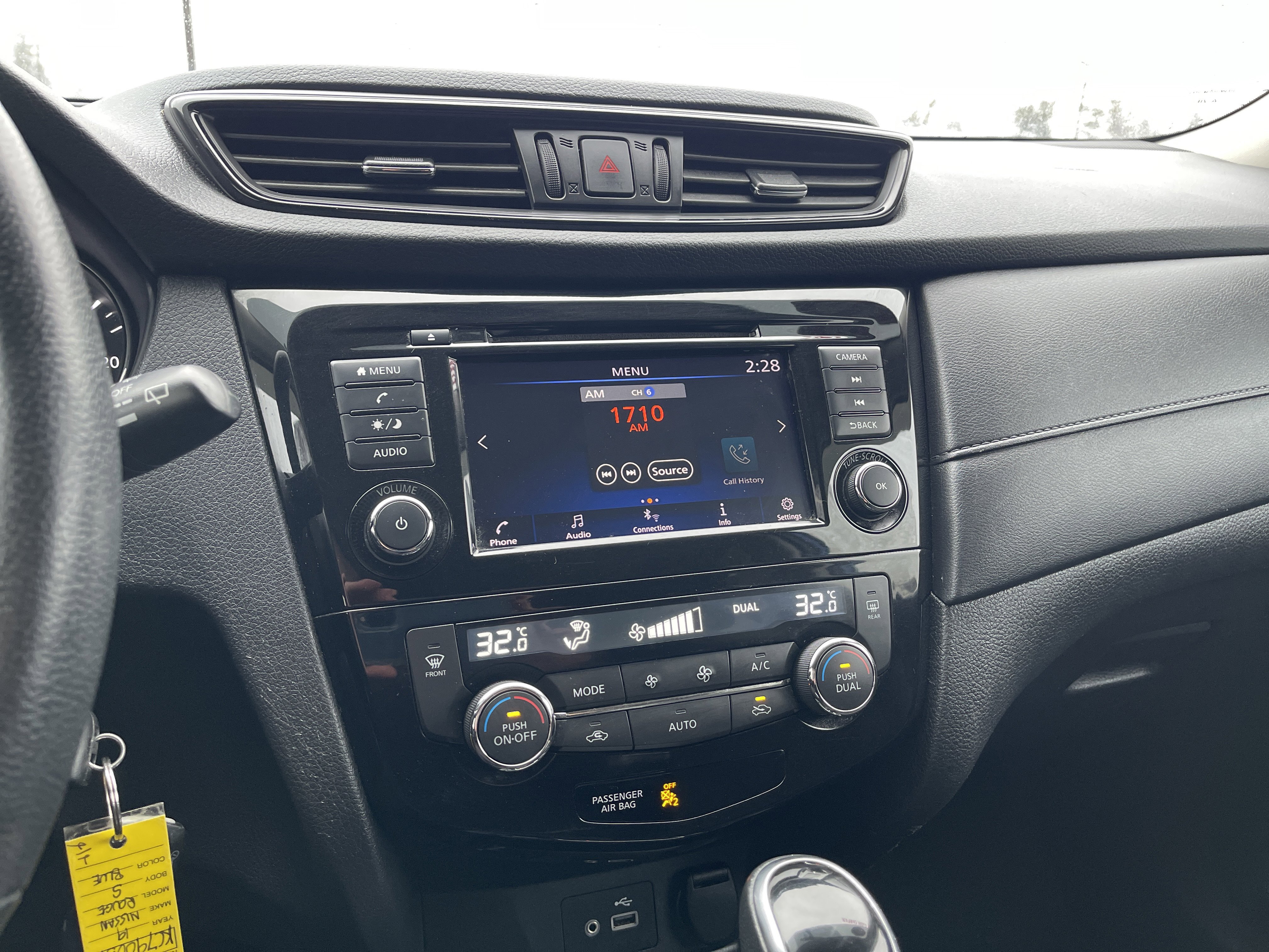 Used 2019 Nissan Rogue S AWD/4WD image 14