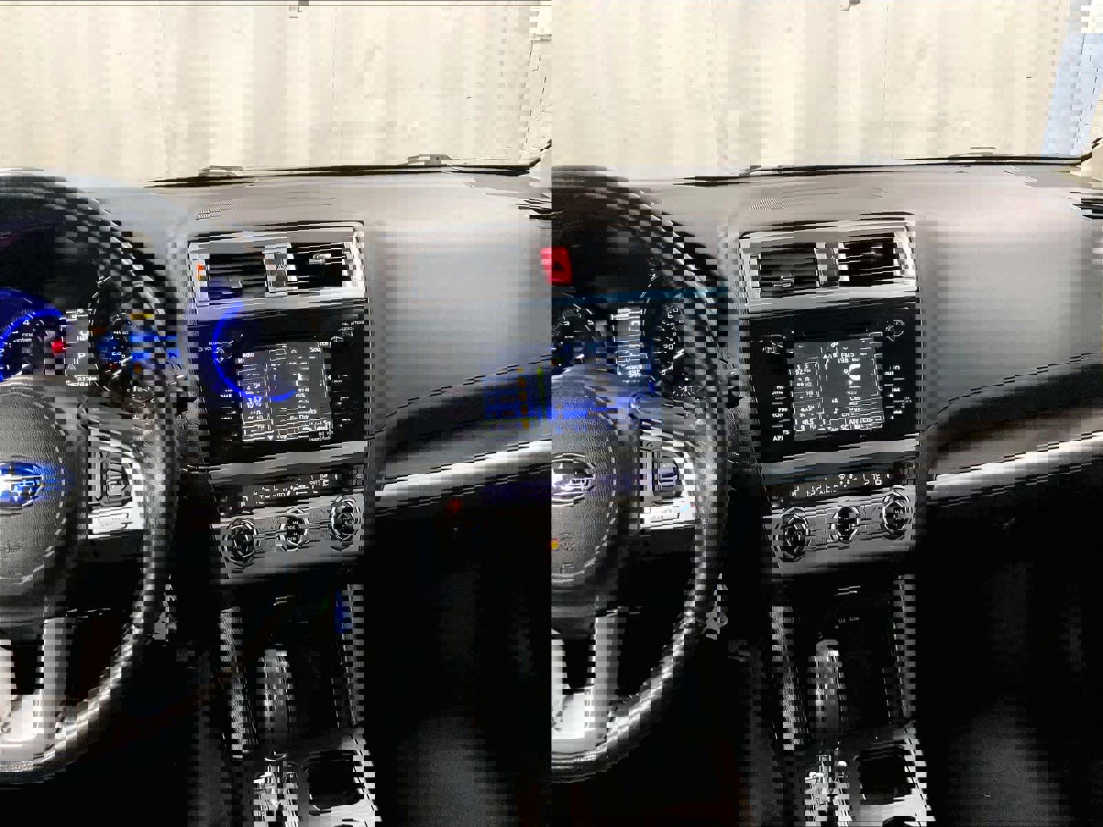 Used 2016 Subaru Legacy 3.6R Limited image 18