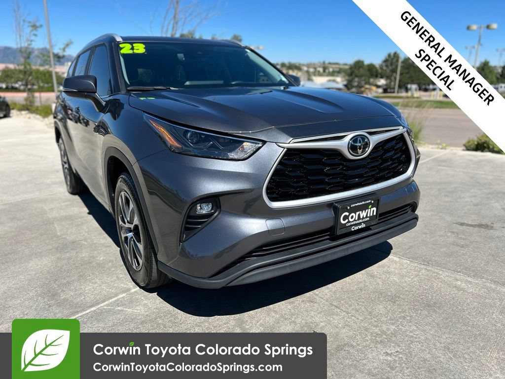 Used 2023 Toyota Highlander XLE FWD 360° Tour