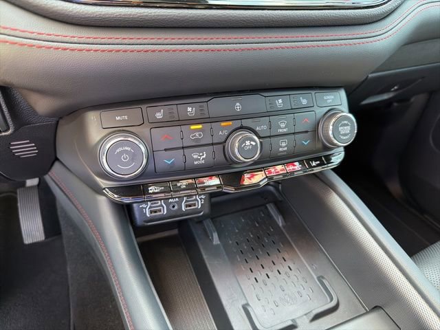 Used 2026 Dodge Durango GT AWD/4WD image 17