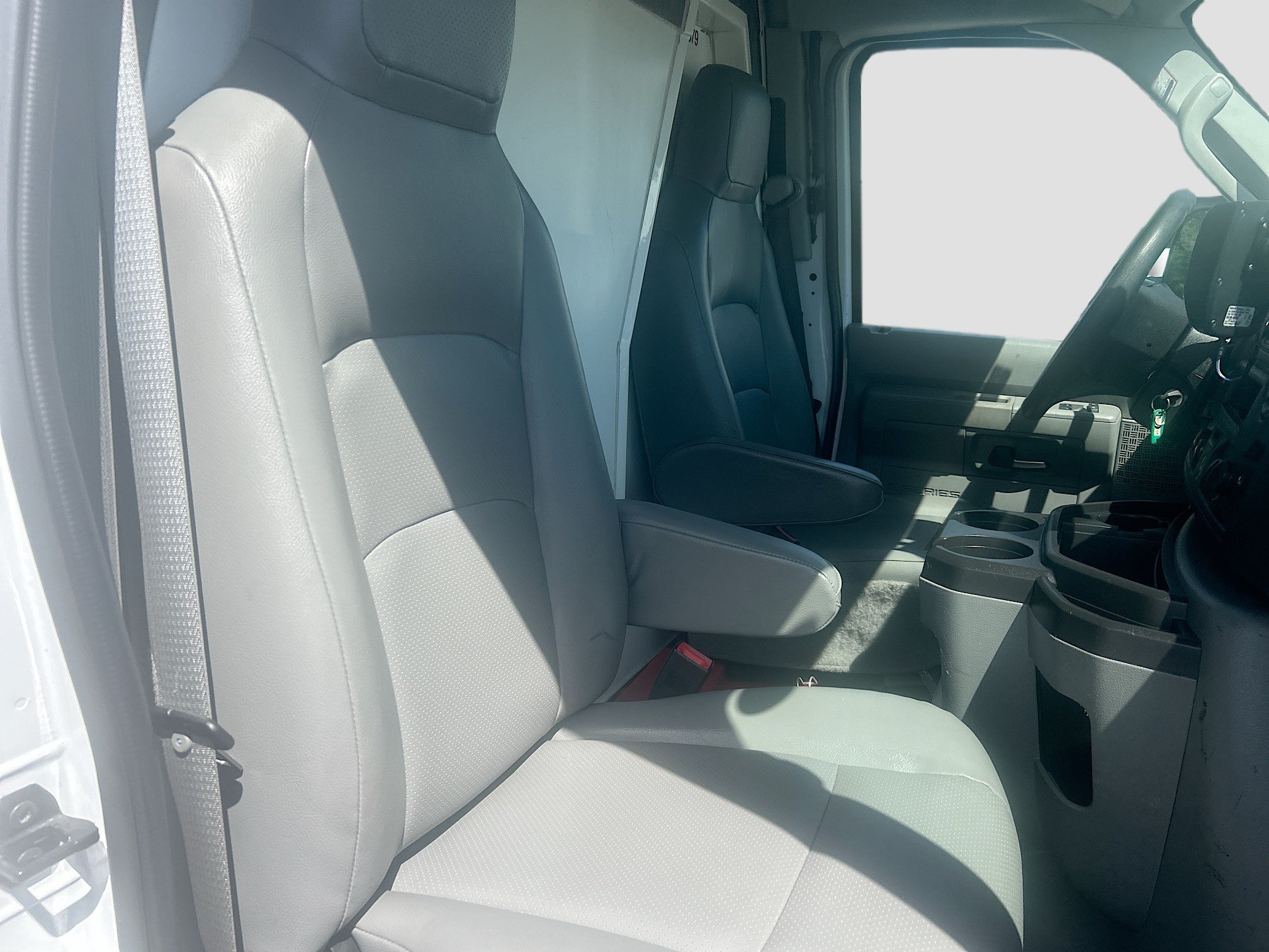 Used 2023 Ford E-350 and Econoline 350 Super Duty w/ Power Windows & Locks Group RWD image 27