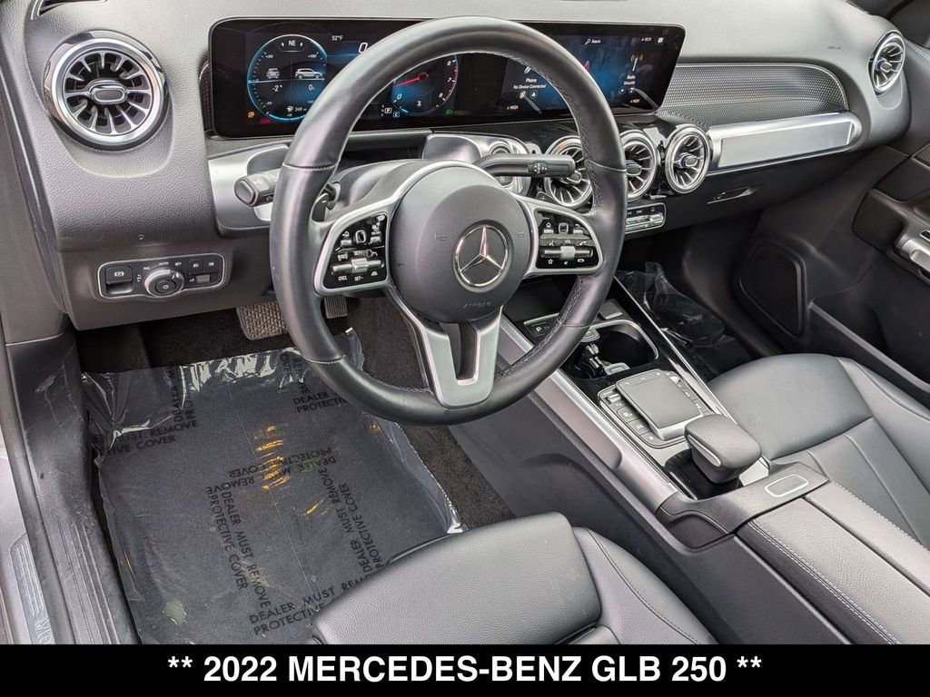 Used 2022 Mercedes-Benz GLB 250 4MATIC image 12