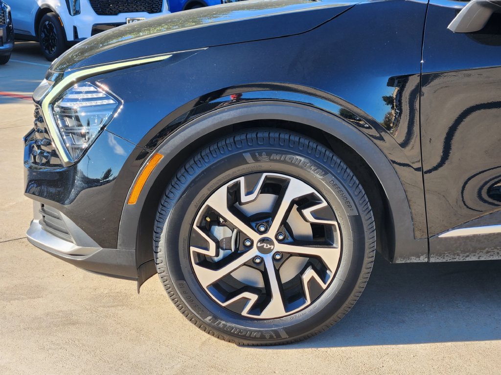 Certified 2024 Kia Sportage EX FWD image 17
