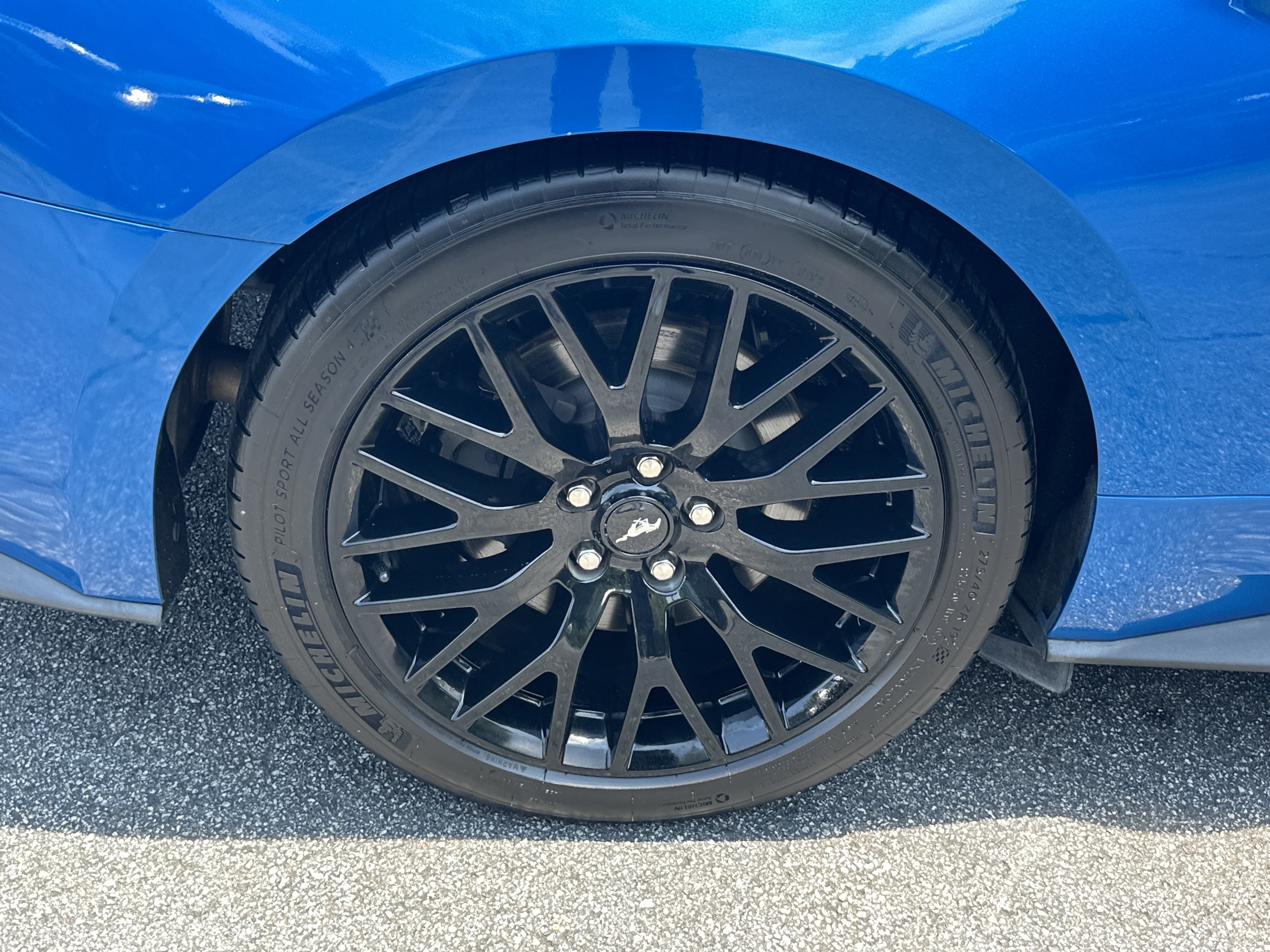 Used 2019 Ford Mustang GT Premium w/ GT Performance Package RWD image 21