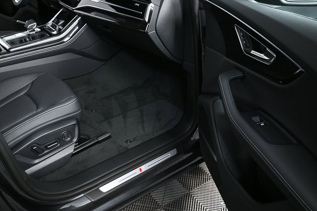 New 2025 Audi Q8 Premium Plus image 26