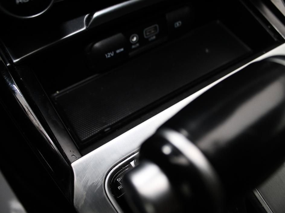 Used 2018 Kia Stinger GT image 17