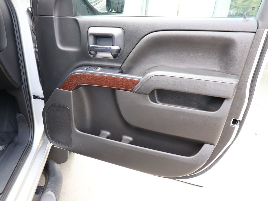 Used 2018 GMC Sierra 1500 SLE w/ SLE Value Package AWD/4WD image 36