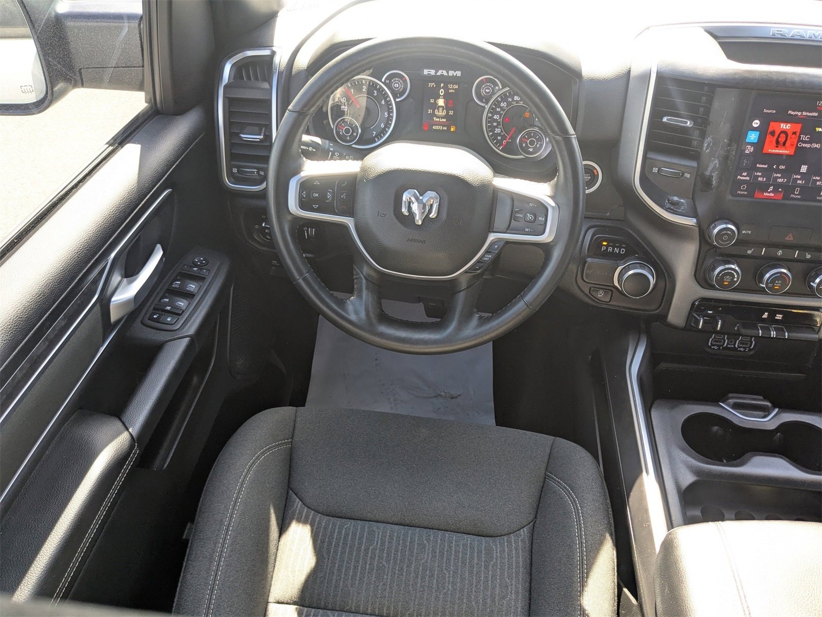 Used 2024 RAM 1500 Big Horn image 16