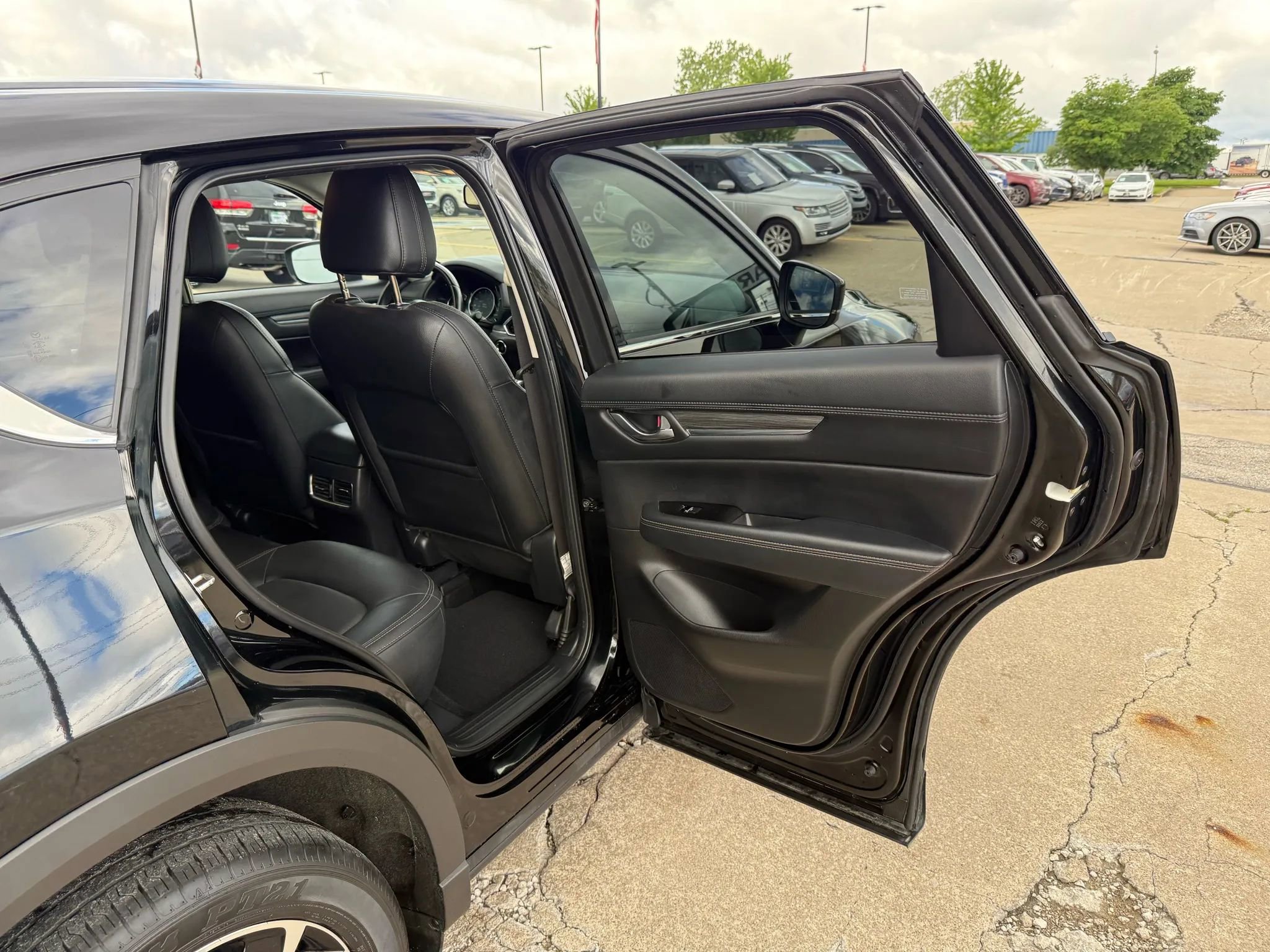 Used 2022 MAZDA CX-5 AWD 2.5 S w/ Premium Package image 19