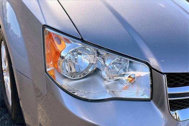 Used 2017 Dodge Grand Caravan SE w/ Power Window Group image 31