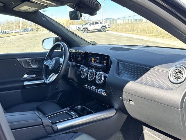 Used 2025 Mercedes-Benz GLA 250 4MATIC image 27