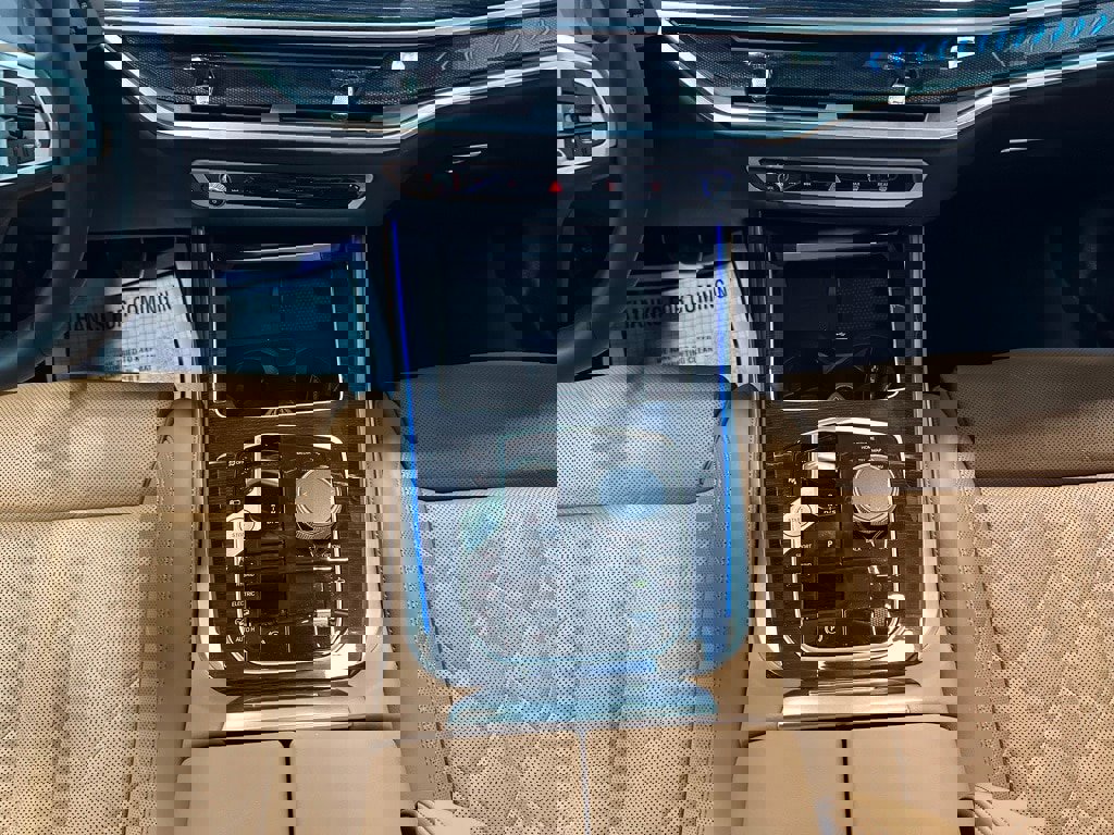 Used 2026 BMW X5 xDrive50e image 35